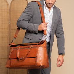 Leather Weekend Bag Cognac Lazio