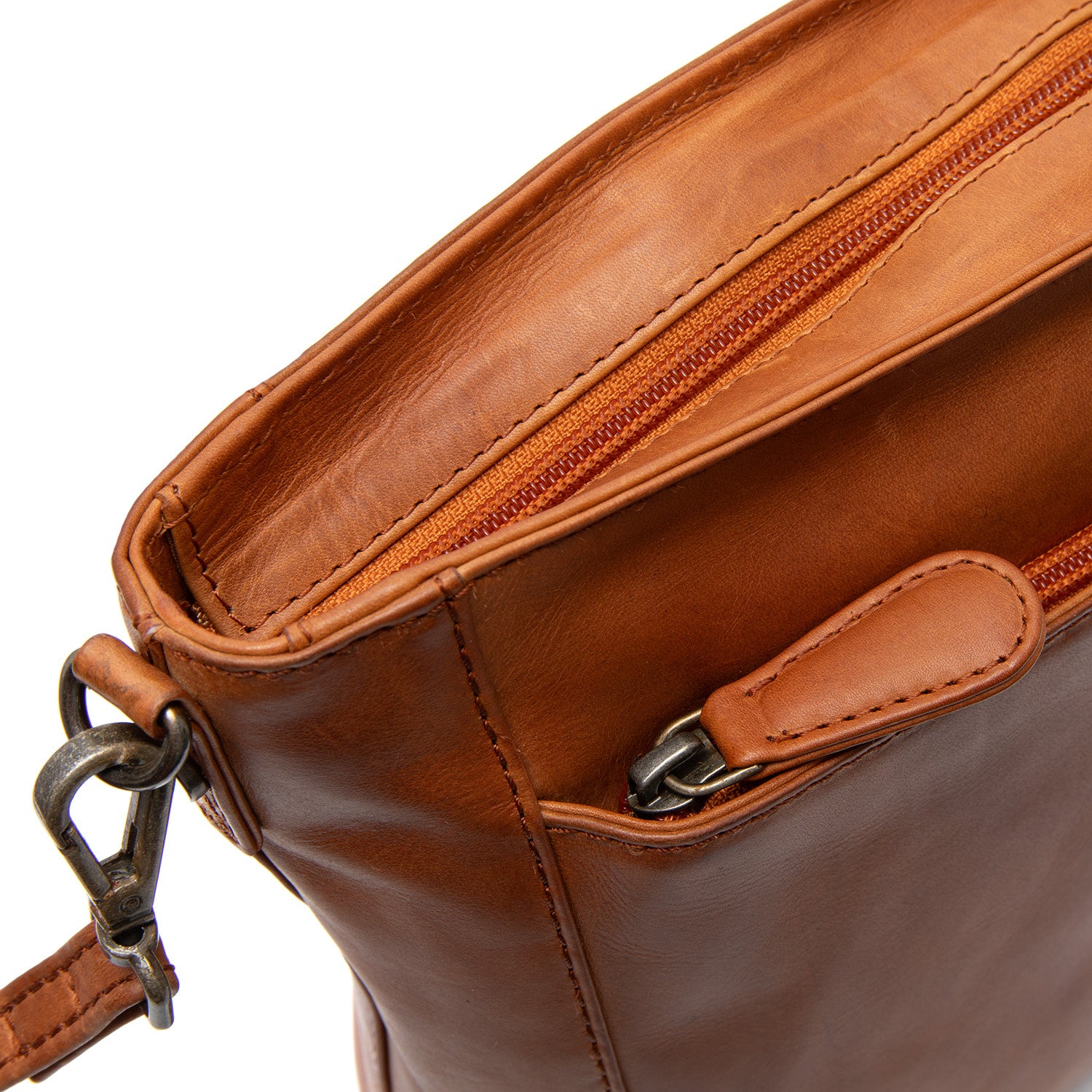 Leather Shoulder Bag Cognac Fintona