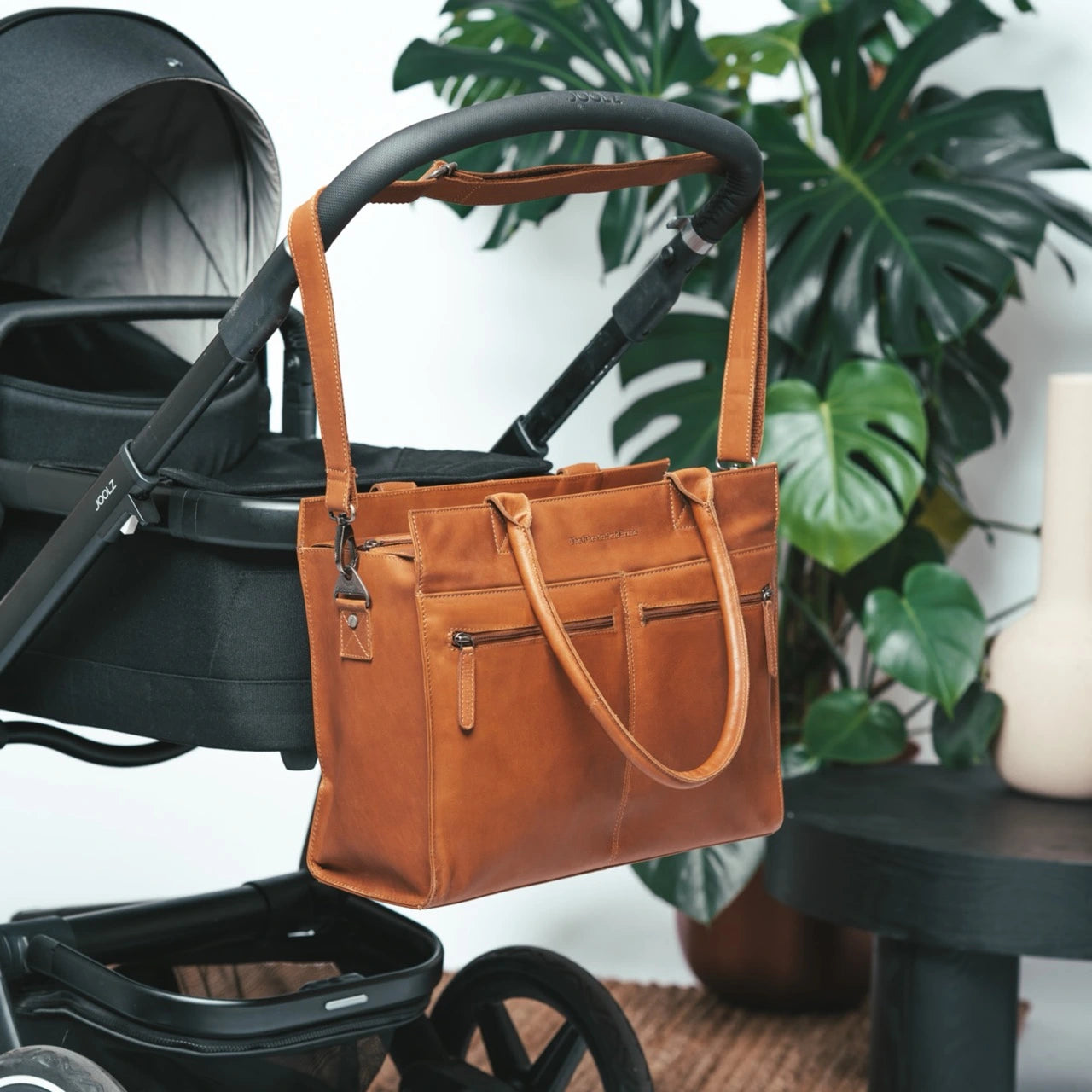 Leather Shopper/Diaper bag Cognac Elody