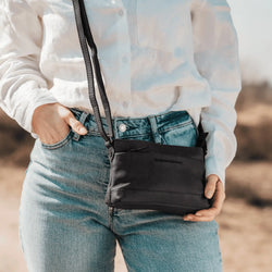 Leather Shoulder Bag Black Salerno