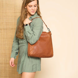 Leather shoulder bag  Cognac Sintra