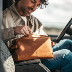 Leather Toiletry Bag Cognac Stefan